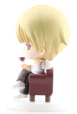 fate/zero-ichiban-kuji-premium-part-2-g-prize-kyun-chara:-archer-gilgamesh - 3