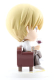 fate/zero-ichiban-kuji-premium-part-2-g-prize-kyun-chara:-archer-gilgamesh - 7