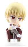 fate/zero-ichiban-kuji-premium-part-2-g-prize-kyun-chara:-archer-gilgamesh - 9