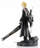 final-fantasy-7-10th-anniversary-collection-trading-arts-mini-cloud-strife-(advent-children)-broken-sword-cloud - 7