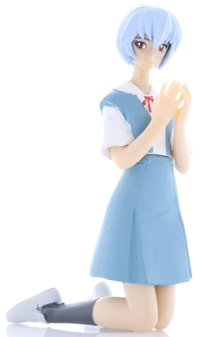 Neon Genesis Evangelion Figurine - HGIF File 02 Yoshiyuki Sadamoto Collection: Rei Ayanami (Kneeling) (School Outfit) (Rei Ayanami) - Cherden's Doujinshi Shop - 1